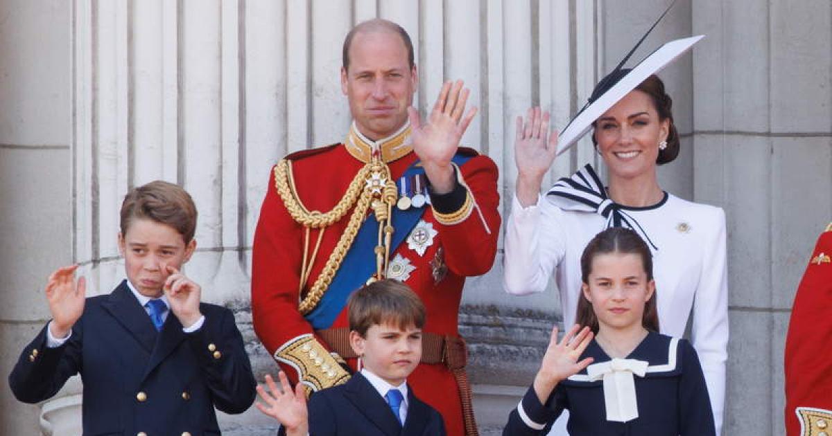 Una Sonriente Kate Middleton Reaparece En P Blico Mientras Sigue Su