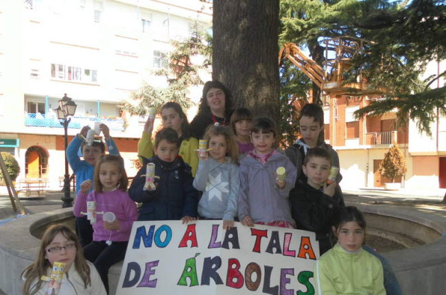 valencia de don juan Los niños reivindican el derecho de los árboles