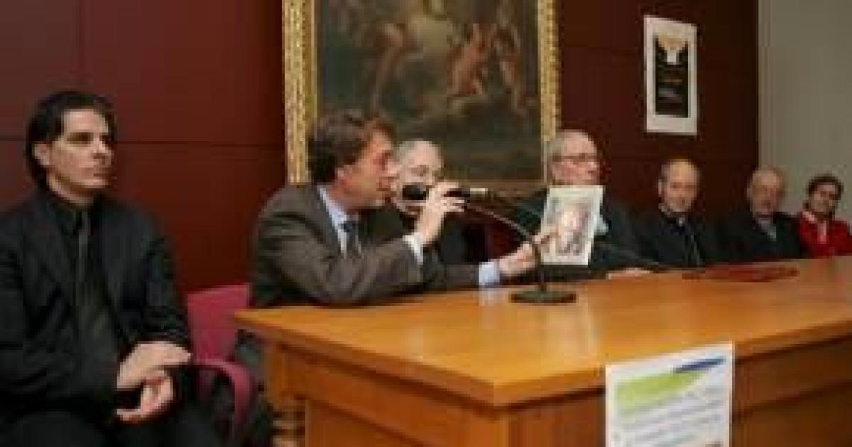 Carlos de Villapadierna presentó sus «Reflexiones dominicales»