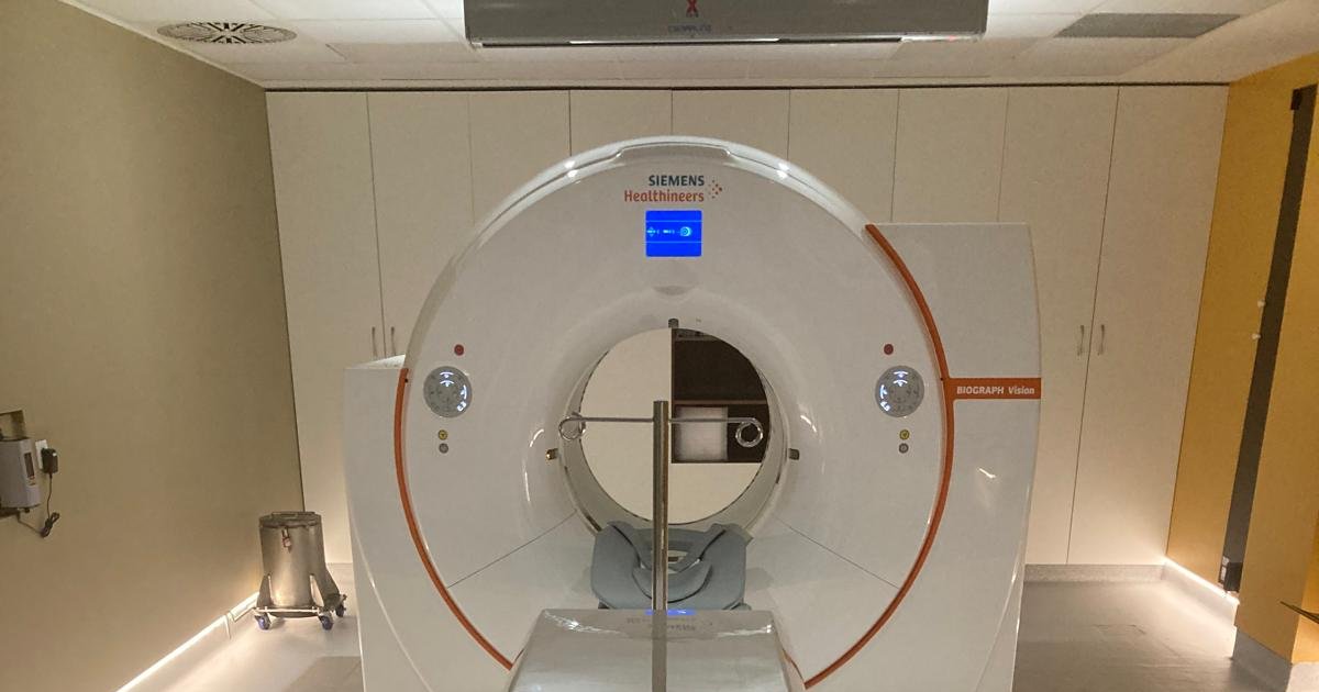 The hospital avoided the transfer of more than 1,100 patients to Salamanca thanks to the first PET scan.