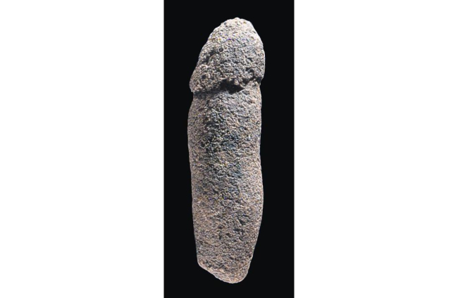Figura de pene magdaleniense erecto de piedra, descubierta en el yacimiento francés de Blanchard, de entre 12.000 y 13.000 años de antigüedad. J. ANGULO y M. GARCÍA