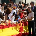 Los reyes volvieron a tener que estrechar las manos, esta vez de los melillenses.