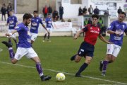 Los bañezanos estrellaron tres remates en la madera. FERNANDO OTERO PERANDONES