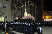 Llegada a la Plaza Mayor de todos los pasos durante la procesión del Santo Entierro, el Viernes Sant