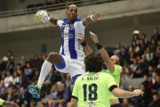 El lateral cubano Yoan Balázquez, jugador del Porto, llegará al Abanca Ademar en 2021.