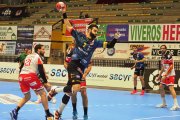 Rubén Marchán volvió a completar un gran partido con el Abanca Ademar siendo de nuevo el máximo goleador del equipo. MARTA GEA