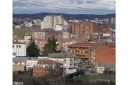 Los leoneses compraron más de 2.500 casas con hipoteca en 2021. RAMIRO