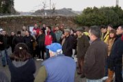 Los vecinos de Albares de la Ribera se reunieron ayer en concejo