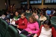 Afiliados y simpatizantes acudieron al local de Fernando Miranda