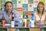Felipe Llamazares y Sagrario González el día de la presentación y firma del convenio.