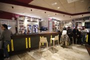 El Restaurante Casa Olego 2 se encuentra en el bulevar Juan Carlos I número 6, en La Rosaleda. (Ponferrada).