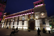 Palacio de los Guzmanes, sede de la institución provincial. MARCIANO PÉREZ