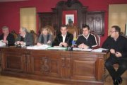 Los procuradores socialistas y representantes provinciales en la reunión de Cistierna