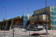 Las obras de reforma energética del Palacio de Deportes de León comenzaron el pasado mes de junio, pero ya no estarán listas en 2023, y se baraja ya el 31 de enero. J. NOTARIO.