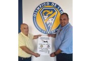 Julio Tolón, a la izquierda, y Pedro Luengo en su presentación. DL.