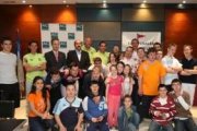 Un momento del acto de clausura del torneo para discapacitados