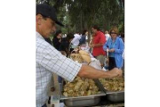 Las degustaciones gastronómicas no faltaron en la fiesta