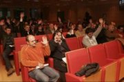 Los consejeros, durante una de las votaciones de la sesión plenaria celebrada ayer en la Ciuden