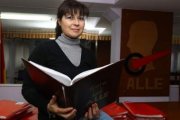 María Isabel es la única mujer de los veinte integrantes del coro de laringeztomizados de León, con