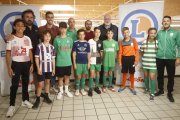 Un momento del acto de presentación del torneo realizado ayer en el Hipermercado E. Leclrec. RAMIRO