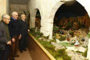 Verde y arena, 120 figuras, el Misterio del nacimiento, así es el belén de las Hermanitas de los Des