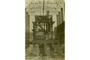 Arriba la ampliación en fase de construcción en el año 1929. Abajo, otra imagen de la térmica primitiva. CEDIDAS A LA CIUDEN POR LABORDA Y GALBÁN