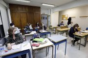 Aspirantes de León preparan oposiciones en una academia de la capital. MARCIANO PÉREZ
