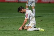 El equipo leonés lo intentó todo pero careció de profundidad ante la meta rival. MIGUEL F. B.