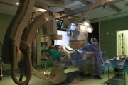 Preparativos de una intervención en el Hospital. JESÚS F. SALVADORES