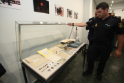 Exposición en Ponferrada sobre el bicentenario de la Policía Nacional.