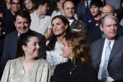 La reina Letizia, acompañada por el presidente de la Junta de Castilla y León, Alfonso Fernández Mañueco, durante una jornada del 'Tour del talento' en Valladolid el pasado año.