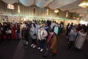 Imagen de la primera jornada de la feria, con buen ambiente en los stands