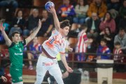 El Ademar vence con más problemas de la cuenta al Anaitasuna.