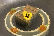 Plato ganador del primer premio del Concurso Gastronómico de la Trucha celebrado este año.