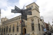 Exterior del Palacio de los Guzmanes, sede de la Diputación de León.
