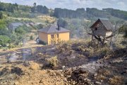Se consiguió evitar que el fuego dañara varias casetas y cobertizos