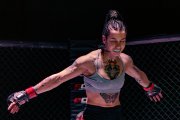 María 'Furiosa' Rodríguez debutó con triunfo en su combate como profesional en MMA en Ginebra.