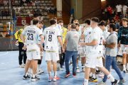 Al menos una docena de jugadores y el cuerpo técnico al completo terminan contrato con el Ademar esta temporada.