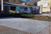 Pista de calistenia y nuevo parque infantil.