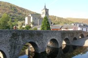 Puente románico sobre el río Meruelo