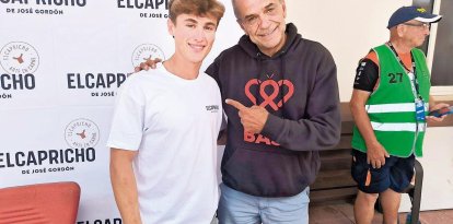 Jaume Masiá, a la izquierda, con otro referente del motociclismo, Daniel Amatriain.
