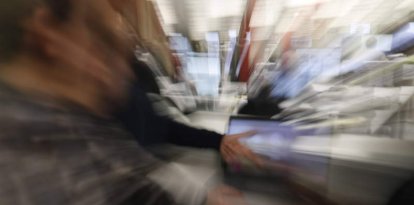 Ante el aumento de las compras «online» hay que andar prevenido y saber qué debemos hacer. TÜV SÜD