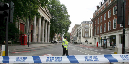 Imagen de archivo de un cordón policial en Londres. EFE/Lindsey Parnaby.