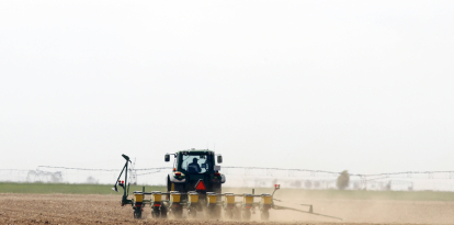 Un agricultor en Tierra de Campos.