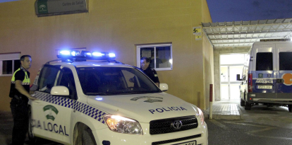 Imagen de archivo de un coche de la Policía Local de Coín (Málaga). EFE/Daniel Pérez