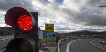 Estado de la autopista AP66 y la carretera N630 debido al corte de tráfico por un argayo.