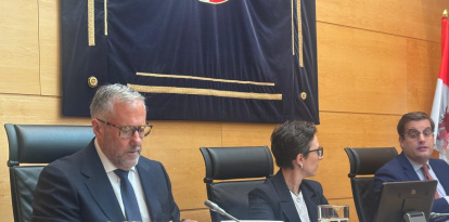 El vicepresidente Primero de la Junta, Carlos Pollán, durante su intervención sobre los PGC de 2027.