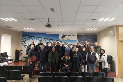 Los cerca de veinte alcaldes de la zona mostraron su apoyo a la Comunidad de Regantes del Páramo Bajo.