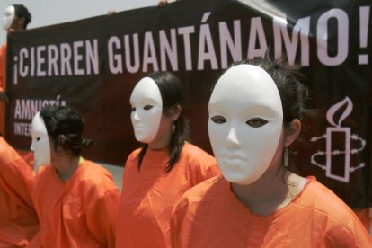 Protesta de Amnistía Internacional en contra de la Base de Guantánamo.