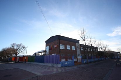 El colegio de Cubillos del Sil.